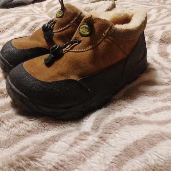 Brown and Black Slip-On Shoes - Picture 3 of 6